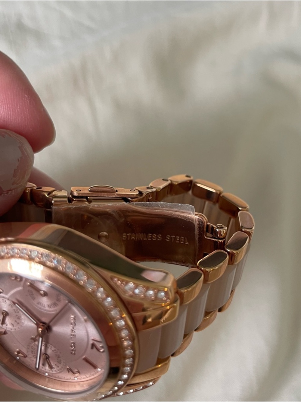 Michael Kors Rose Gold and Cream Ceramic Crystal Watch - not currently operating - Picture 7 of 14